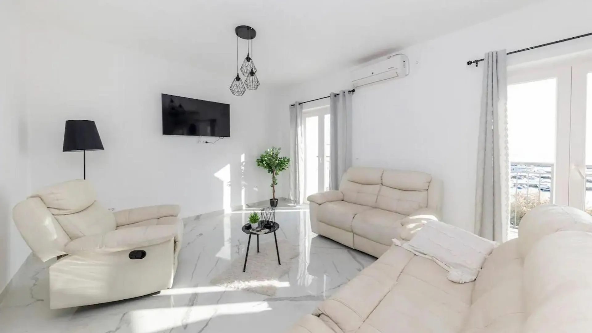 Gorgeous Apartment In Petrcane With Kitchen Croatia
